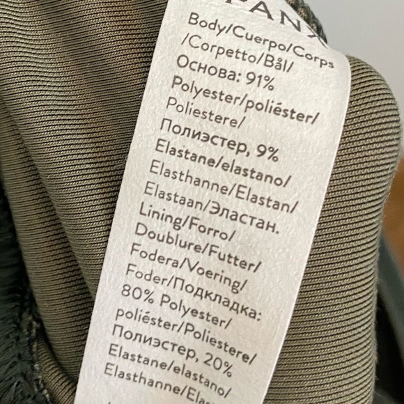 Spanx Velvet Leggings in Dark Palm Green - Picture 5 of 6